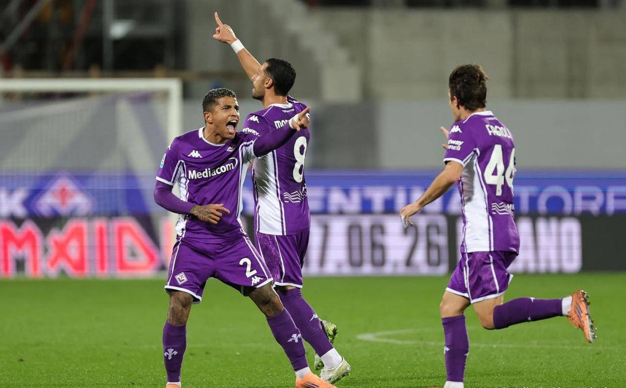 迟来的首胜！佛罗伦萨主场5-1大胜乌迪内斯，4后卫阵型或成保级关键？