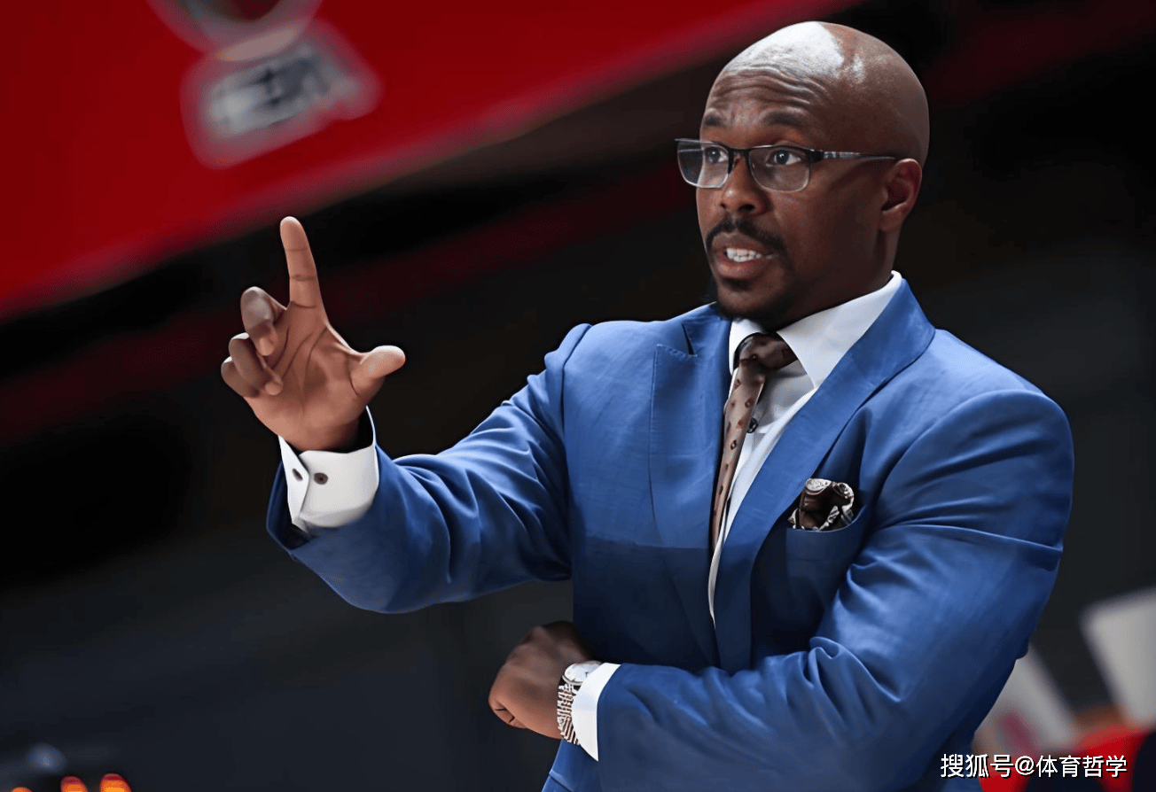 世界杯下注入口 -打脸杜锋？米切尔大赞徐昕：盖帽CBA第(dì)1，因(yīn)他(tā)广州防守效率第(dì)一