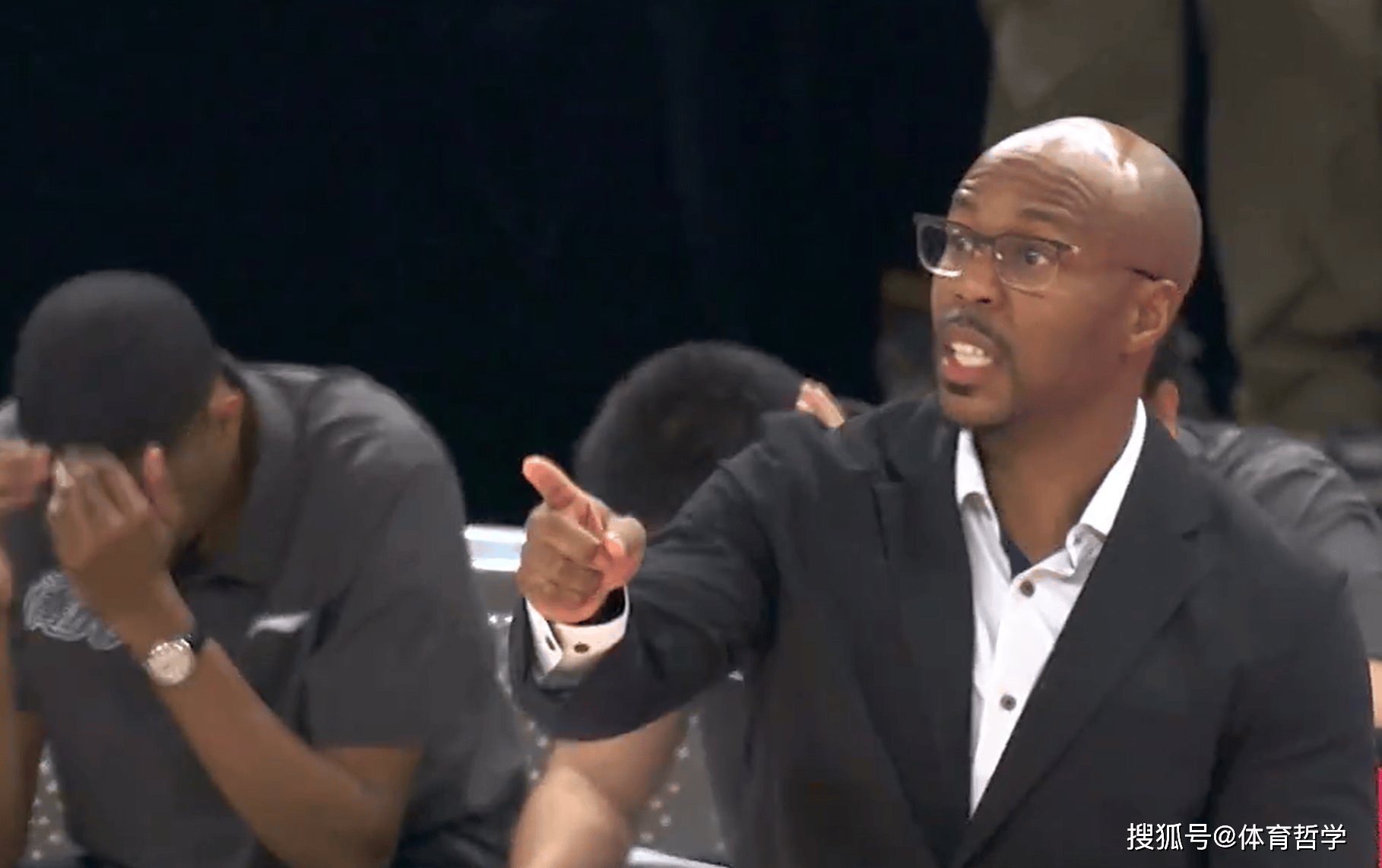 打脸杜锋？米切尔大赞徐昕：盖帽CBA第1，因他广州防守效率第一