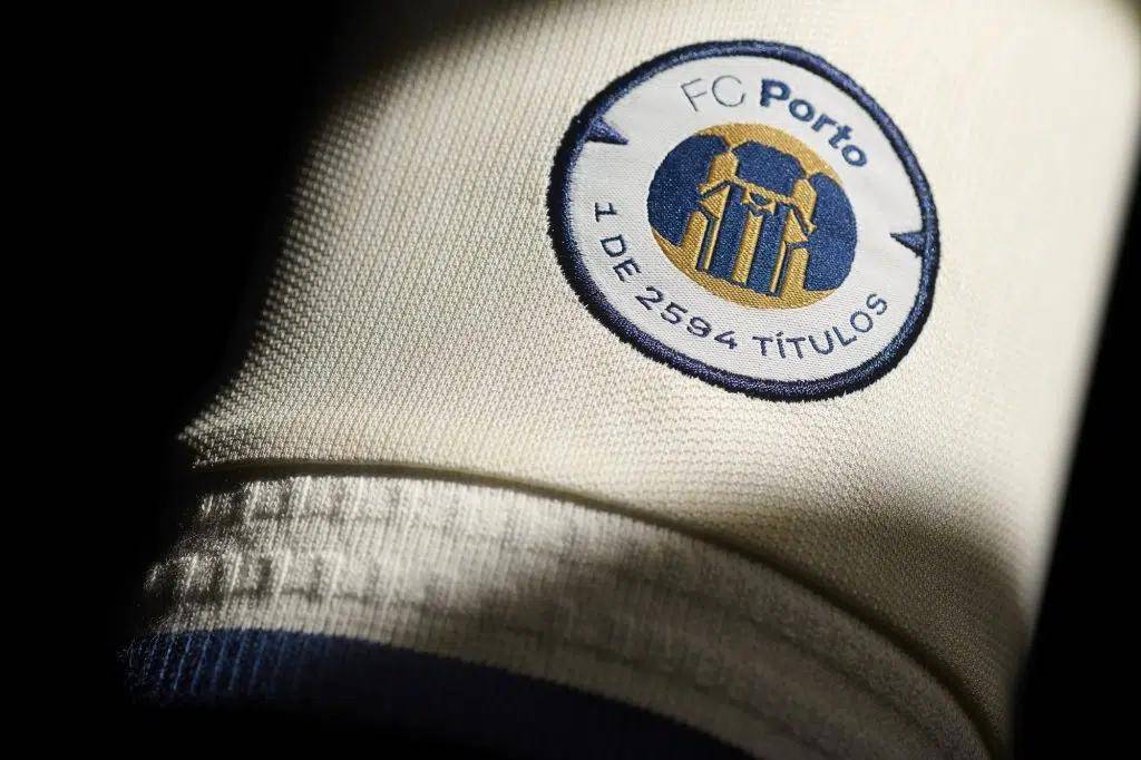 波尔图足球俱乐部发布特别版纪念球衣