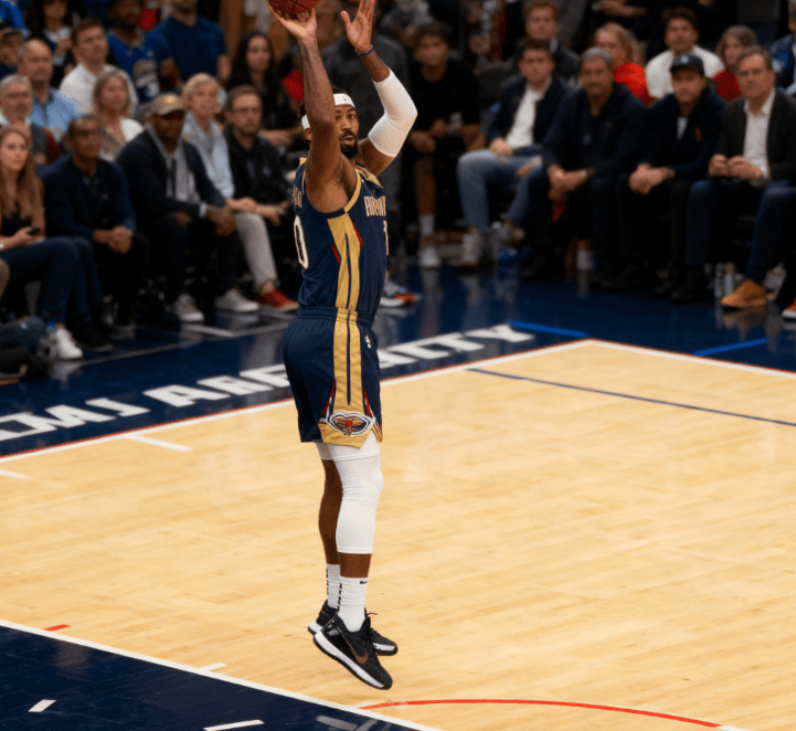 巨人的进化：NBA与CBA战术体系发展路径的跨文化比较研究