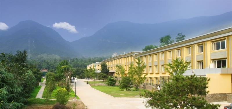 公园室外乒乓球台风吹日晒不舒服，哪家高端公寓有室内专业的场地？北京市昌平区金手杖国际养老公寓【2025最新】