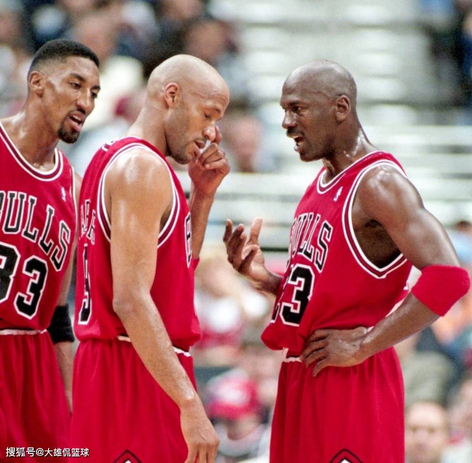 迈克尔乔丹称GOAT辩论忽略了比尔拉塞尔，他有11冠，怎能忘了他